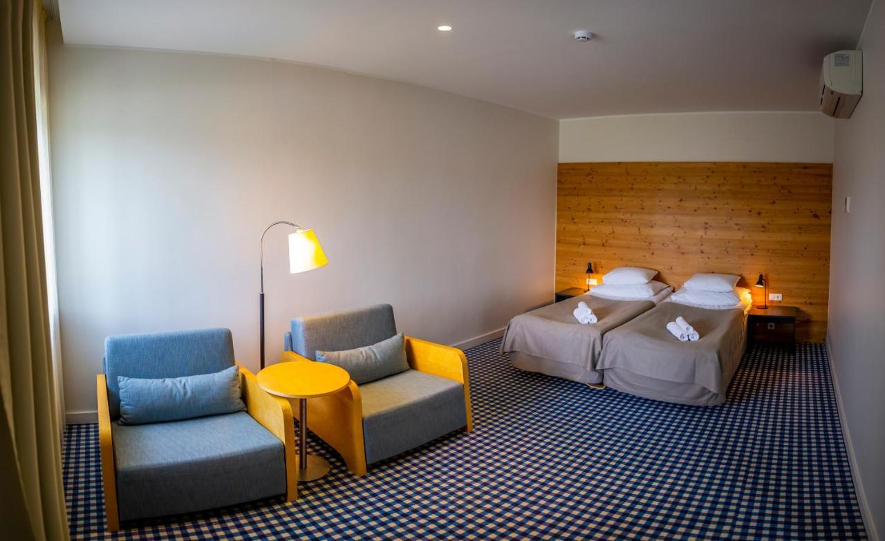 Kassari Puhkekeskus Hotel Käina Buitenkant foto