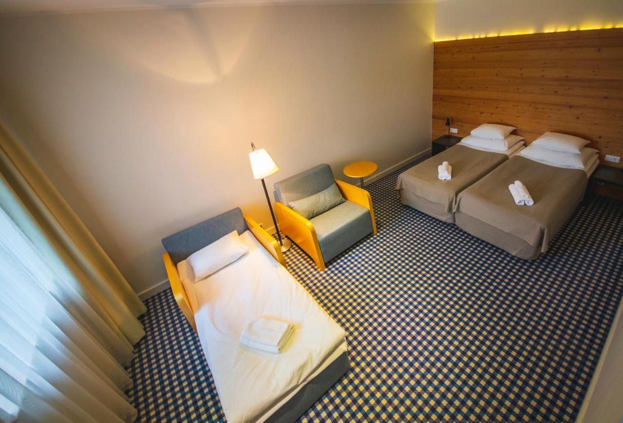 Kassari Puhkekeskus Hotel Käina Buitenkant foto
